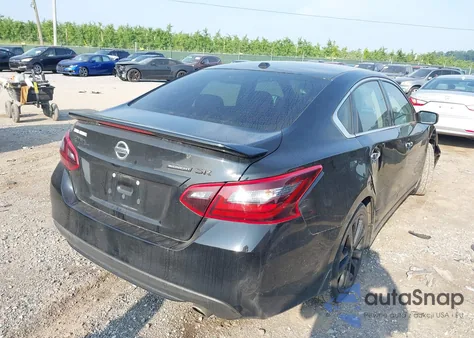 2018 Nissan Altima 2.5 Sr z USA, uszkodzony, nr VIN 1N4AL3AP5JC219938